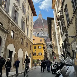 leonardo-suites.it-tuscanyhotel.com/